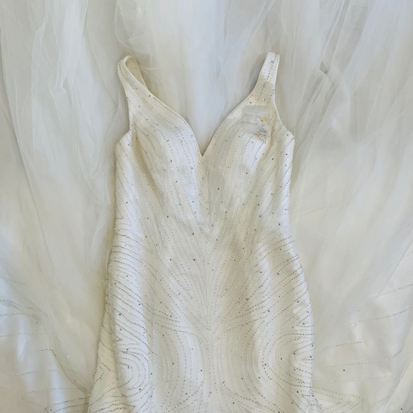 Galina Signature Wedding Dress in Ivory - Picture 3 of 12